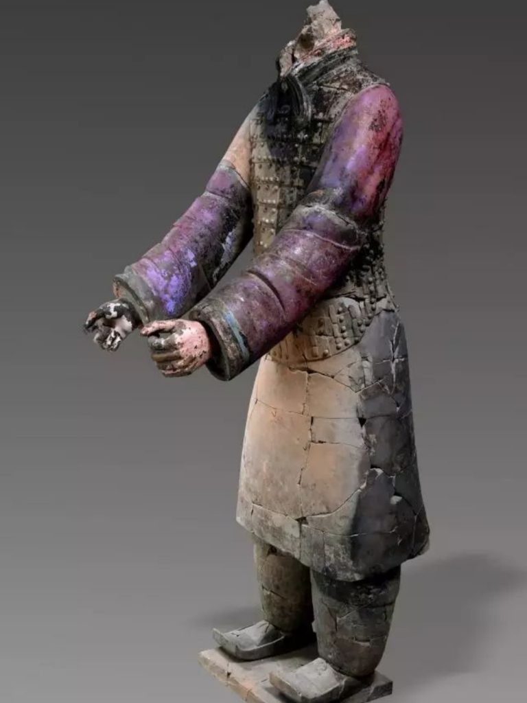 The Purple Sleeves of the Terracotta Warriors